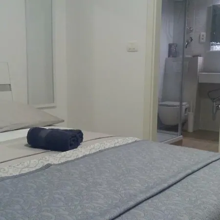 Adris * Σίμπενικ