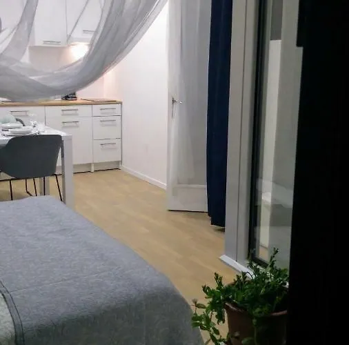 Adris Gostinjska kuća *