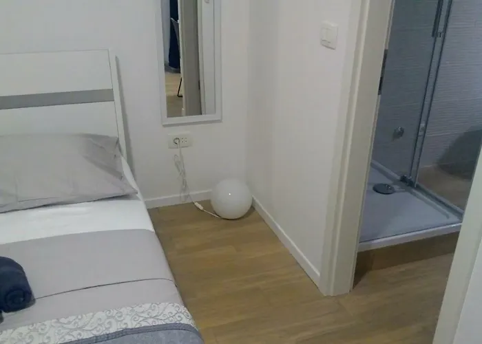 Adris Gostinjska kuća *