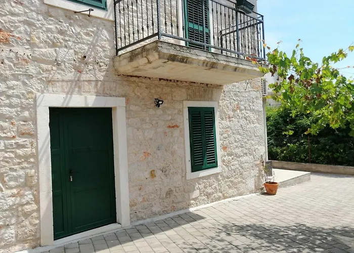 Gostinjska kuća Adris