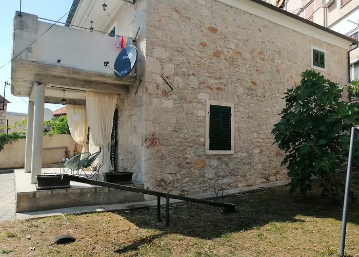 Adris Gostinjska kuća Sibenik